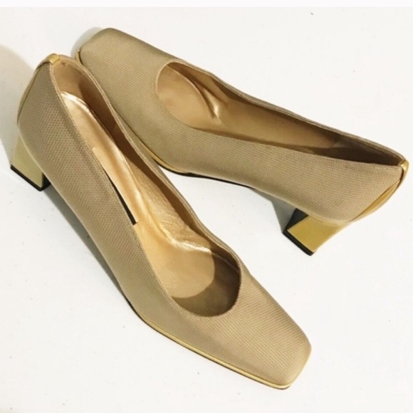 Stuart Weitzman Shoes - Stuart Weitzman vintage block heels Size 8.5